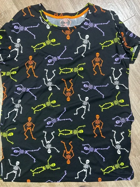 Black Halloween Skeleton Print sleep shirt