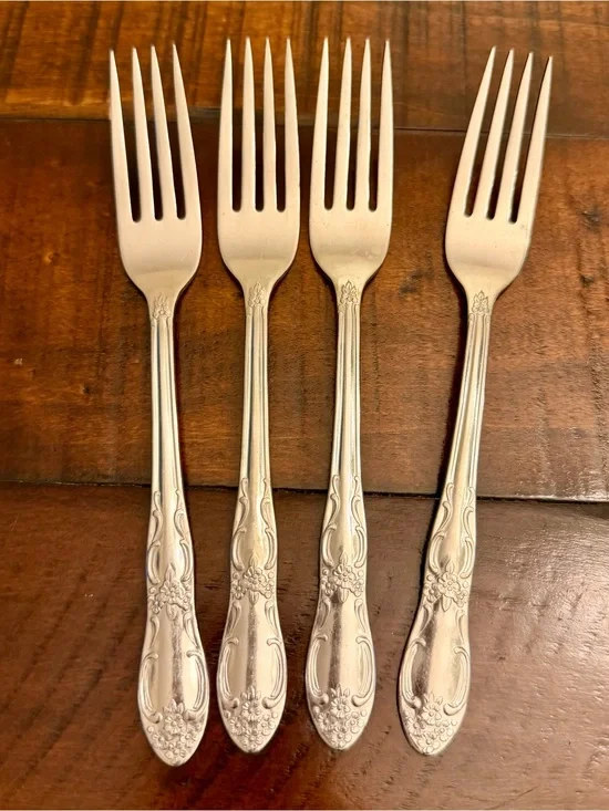 Set Of 4 Venus (Stainless)by ONEIDA Craft Flatware SILVER Forks
