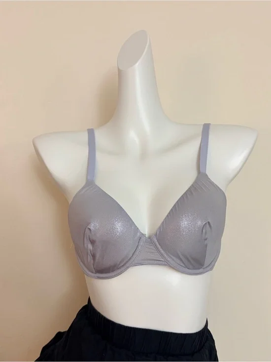 Victoria's Secret Shimmery Light Gray Underwire Bra