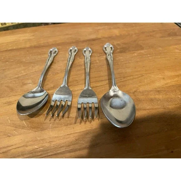 4 piece Oneida Community Stainless - BRAHMS flatware
