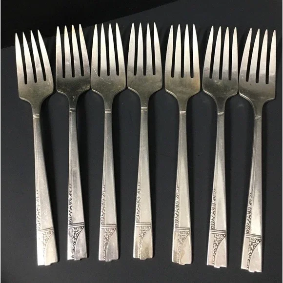 ONEIDA NOBILITY CAPRICE SILVER-PLATED Salad Forks SERVICE FOR 7