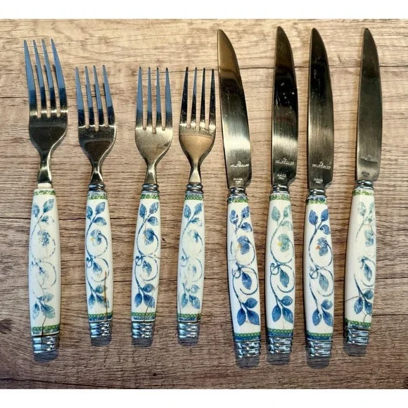 Pfaltzgraff USA ORLEANS 3 Salad Fork 4 Knives 1 Dinner Fork  Vintage