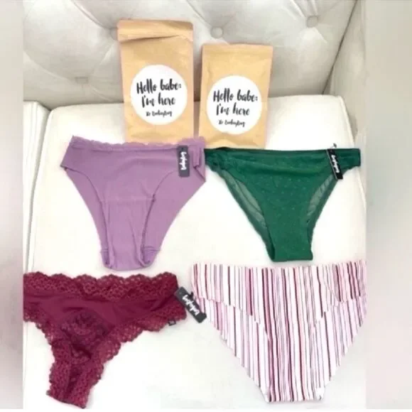 NWT BootayBag set of 4 panties Size Small
