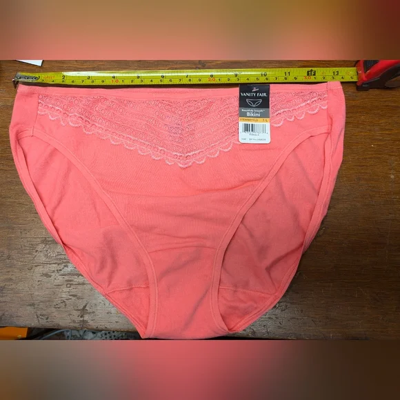Vanity Fair Coral Pink Lace Front Top Bikini Panties Size 7 L
