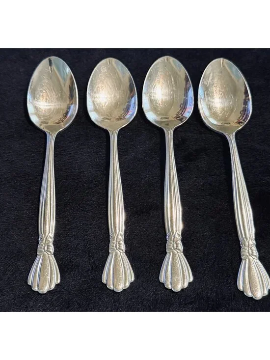 4 Oneida ALEXIS Deluxe Stainless Teaspoons Glossy Bow Silverware Flatware