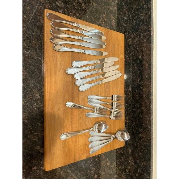 20 piece stainless Cambridge a-21 flatware set