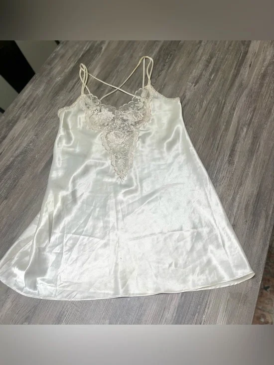 Ivory Vintage Satin Lace-Trim Chemise