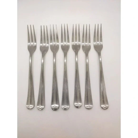 TOWLE Supreme Cutlery Liberty Bell Stainless 3-Tine Salad Forks 6 1/2