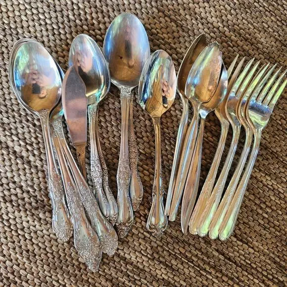 16 Silver Plate/Stainless Steel Flatware Spoon Fork Spreader for use or craft