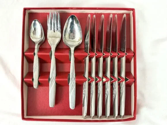 Valiant VA14 Floral Set 6 Place Settings Stainless Flatware Silverware in Box