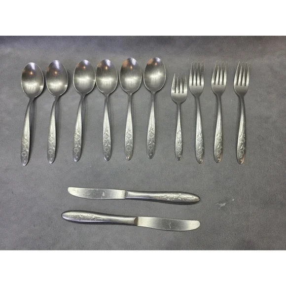 Wood Dale Stainless USA Flatware Set 12pc Floral Sunflower Daisy Vintage Silver