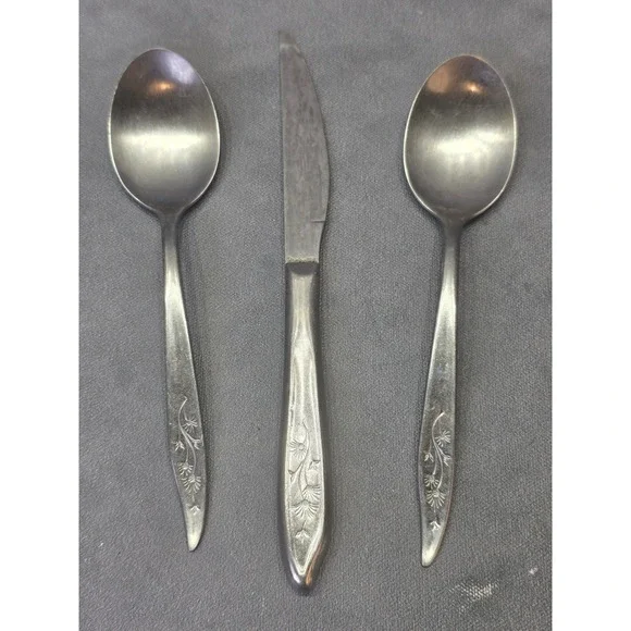 Tradition Misty Isle Stainless USA Flatware Set 2 Spoons 1 Knife Floral Etched