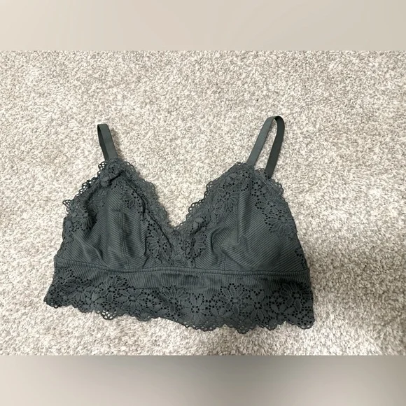 Aerie‎ Women’s Floral Crossover Lace Ribbed Bralette-Size L