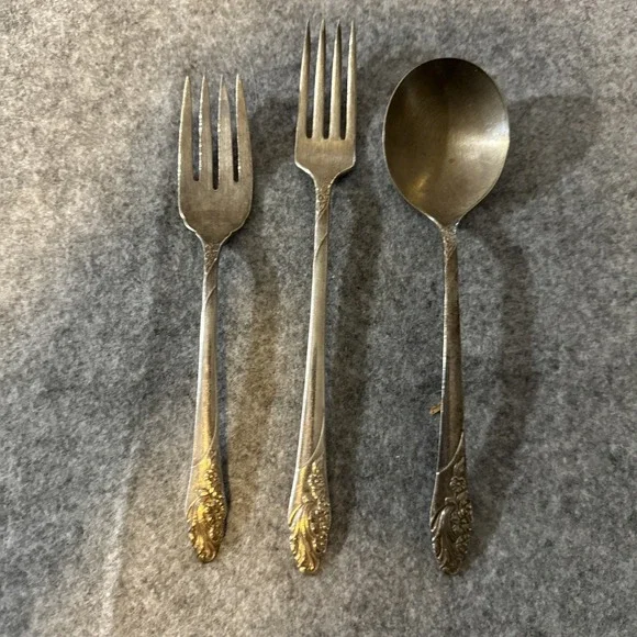 Oneida Community Evening Star‎ Silver Plated 2 Forks 1 Soup Spoon Vintage