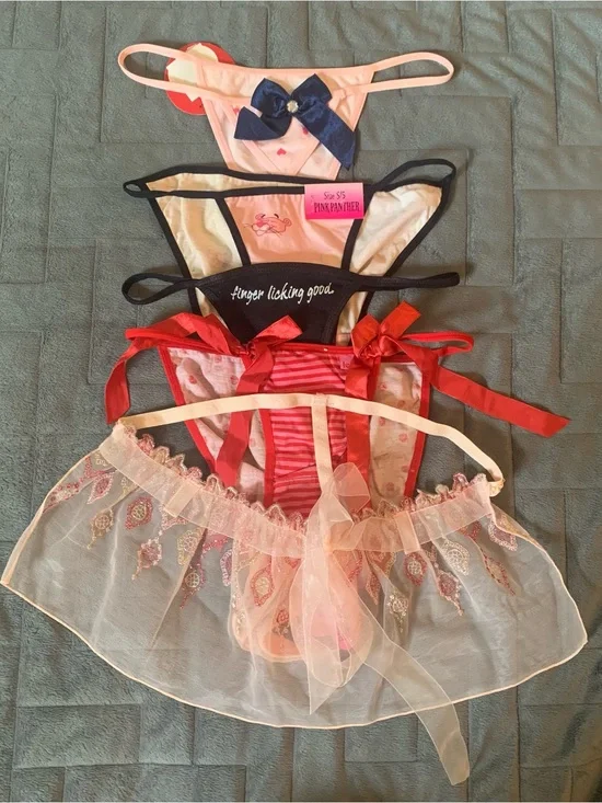 Set of 5 brand new cute thongs size s