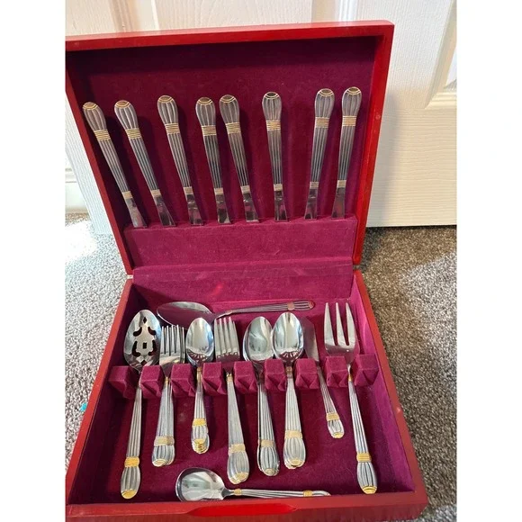 Flatware Set Silver Excellent Gold Ribbed Stainless 45+ Pc
