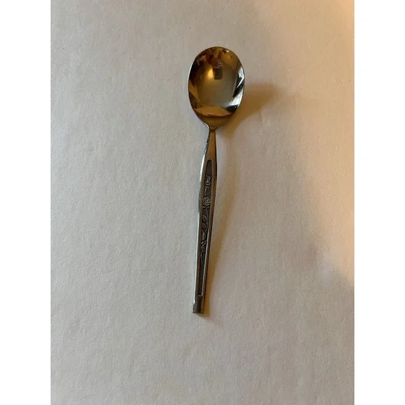 CRESTMONT Hanford Forge Stainless Soup Spoon Flatware Rose Vintage 6