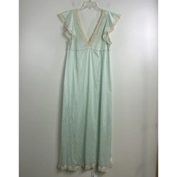 Vintage JCPenny Union mint green maxi lace slip dress Size M Deep V Romantic