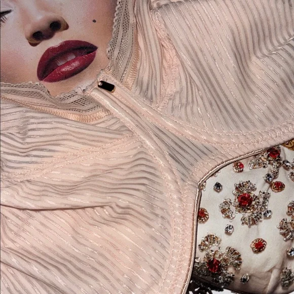 🍒 🫶🏻 🍒• FANTASIE x Keep ‘Em Guessin’ … Vibes • 🌹🫦🌹