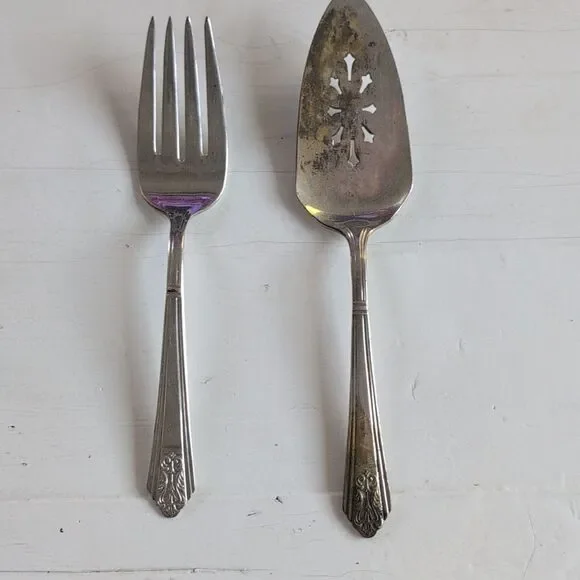 Vintage Royal Saxony 1935 International Silverplate Serving Set of 2