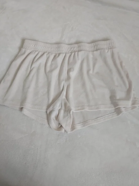 Juicy Couture Size Large Cream Logo Lounge Shorts Cozy Comfy Quiet Luxury