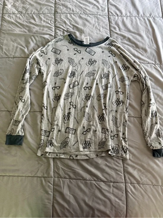Warner Bros. Harry Potter Long Sleeve Tee - Gray and Black