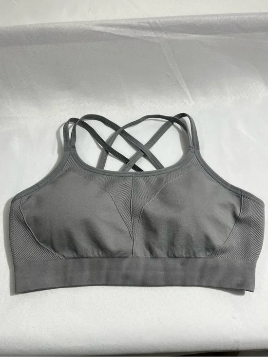 SOMA Sport Seamless Strappy Back Bra - Medium - Gray