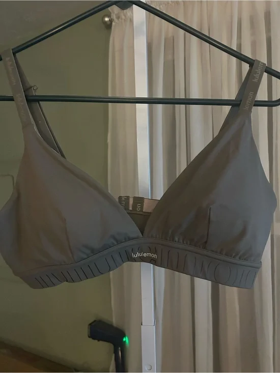lululemon License to Train Triangle Bra in ln green-gray taupe