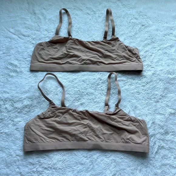 Quince 2 Pack Ultra-Soft Wireless Bralettes Tan Nude  Large CMSL001 Adjustable