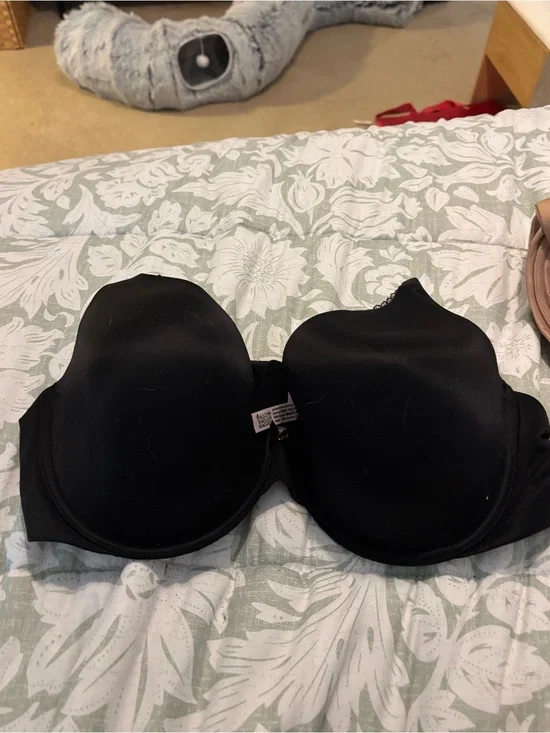 Victorias Secret body by Victoria bra 40D