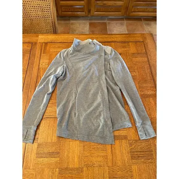 Lululemon Coast wrap jacket 4