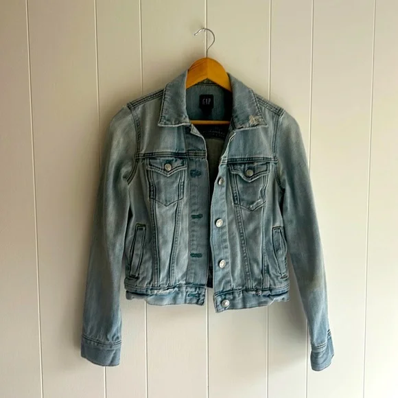 Vintage gap distressed crop denim jacket