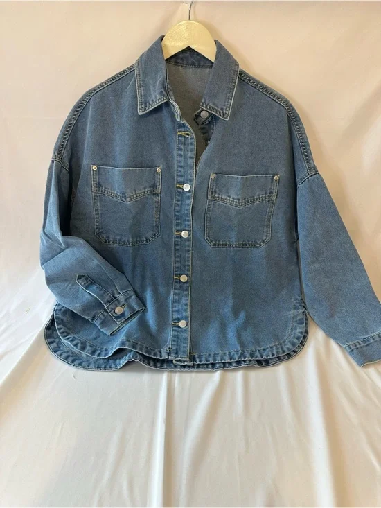 Women’s Denim Shacket curved Hem Brand New size Medium