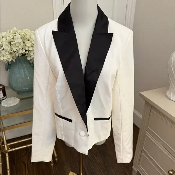 Jason Wu White Tuxedo Blazer with Black Satin Collar Medium