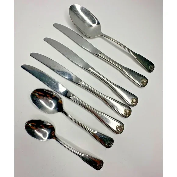 WM A Rogers Deluxe Fiddle Shell‎ Stainless Flatware Replacement 7 PC Knife Spoon