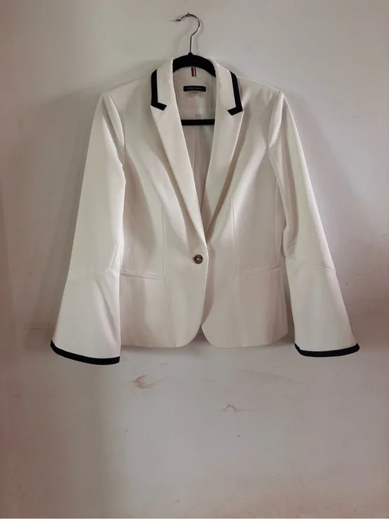 Tommy Hilfiger Women’s 8 Winter White Blazer Career Preppy Quiet Luxury