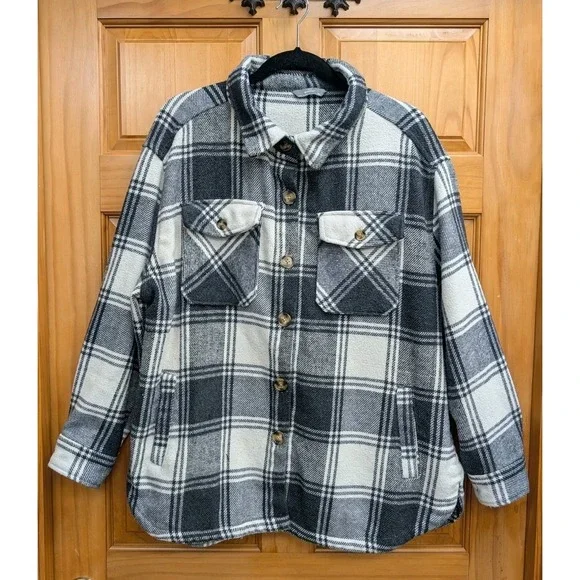 Members Mark Shacket Women's XL Chest Side Pockets Black White Plaid Button-Down