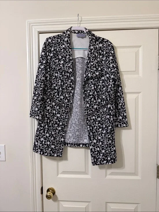 Premise Black and White Patterned Open-Front Coat