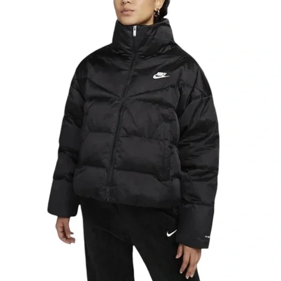 Nike | Women’s Black Therma Fit Synthetic Fill Puffer Coat Size XXL NWT