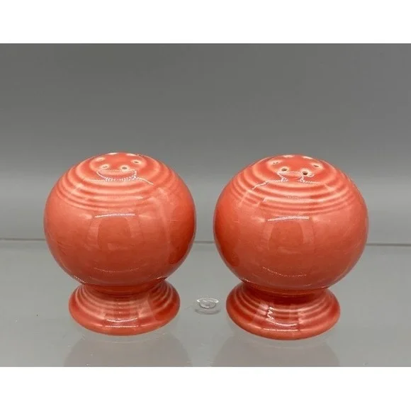 Homer Laughlin Fiesta Persimmon Salt +‎ Pepper Shaker Set Retired Made in USA