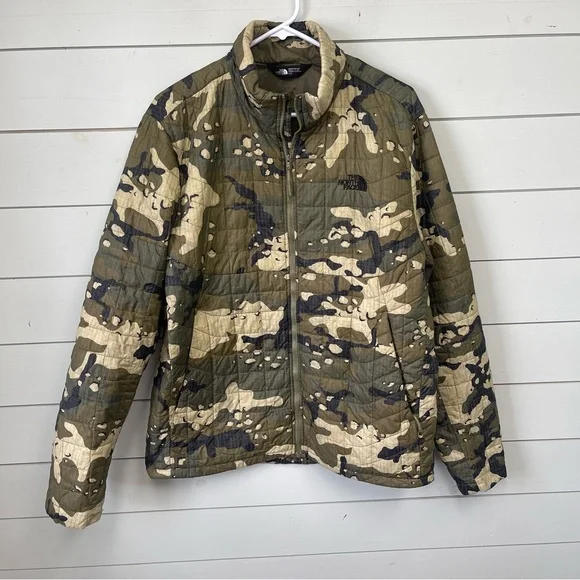 The North Face thermoball trekker full zip jacket camo men’s size large‎