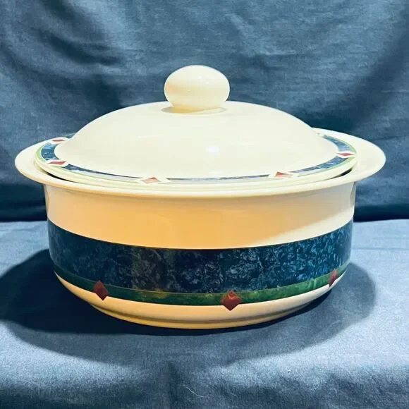 Vintage Pfaltzgraff Stoneware Amalfi Classic 2.5 Qt Round Covered Casserole Dish