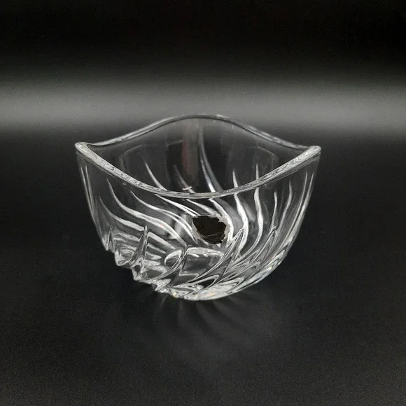 Mikasa Swirl Cut Crystal Bowl,‎ Tri-Rim Clear Art Glass Dish, Vintage Label
