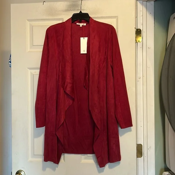 Solitaire Red Faux Suede Cardigan Size Medium