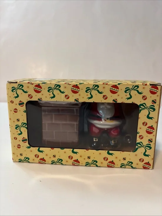 Tinsel Town Santa In Chimney Ceramic Salt and Pepper Set 180 Degrees Unused