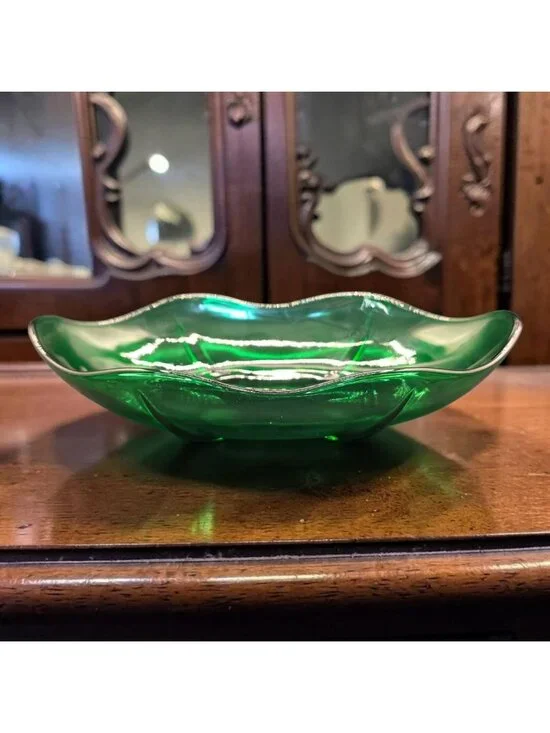 Vintage Anchor Hocking Green Glass Bowl Scalloped MCM Style