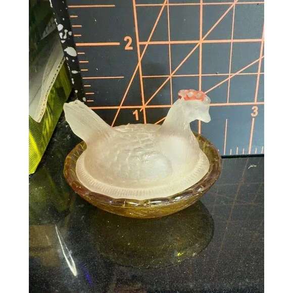 Vintage Westmoreland Mini Hen on Nest Amber Frosted Glass Salt Cellar 2.5”