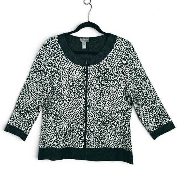 Chicos Travelers Collection Black White Animal Print Zip Textured Jacket Size 1