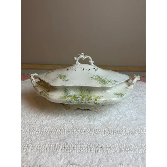 Johnson Bros Victorian Floral Tureen Royal Semi Porcelain Large Antique
