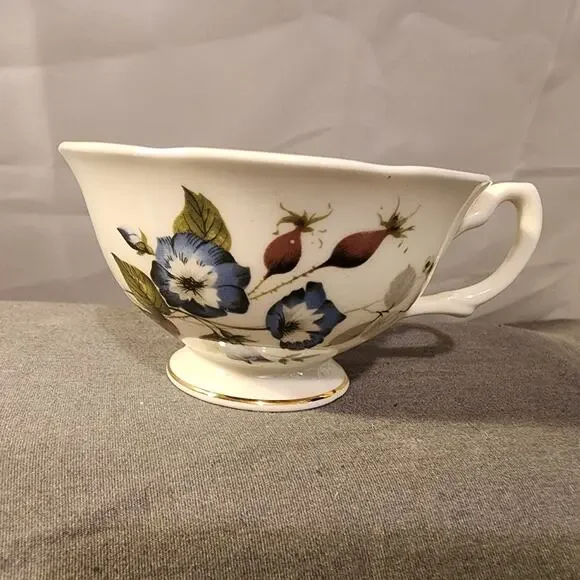 Royal Grafton Fine Bone China Floral Teacup made in England blue pansies